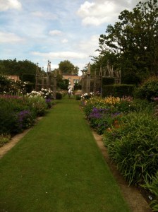 One herbaceous border.